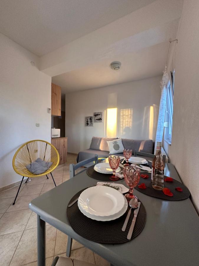 Marela Apartments Drage Buitenkant foto