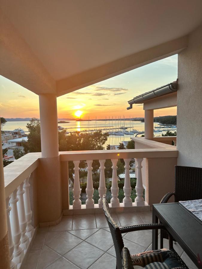 Marela Apartments Drage Buitenkant foto